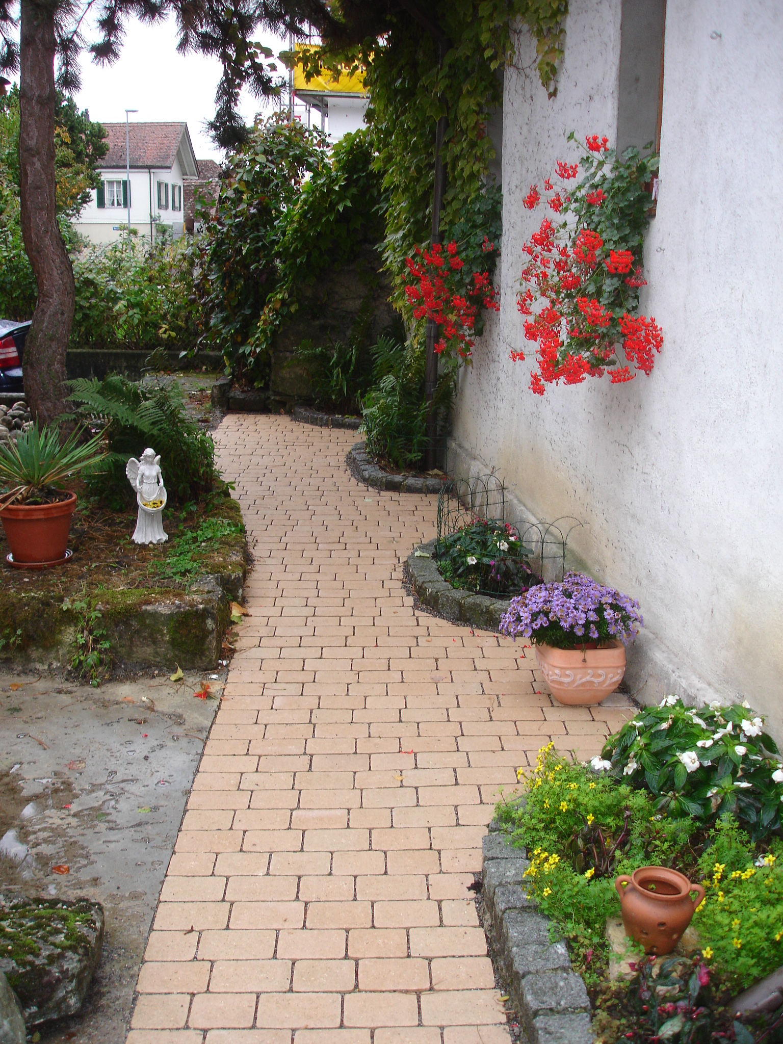 Verbundsteinweg